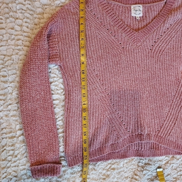 Cropped sweater by Hippie Rose, size M. - Picture 4 of 7